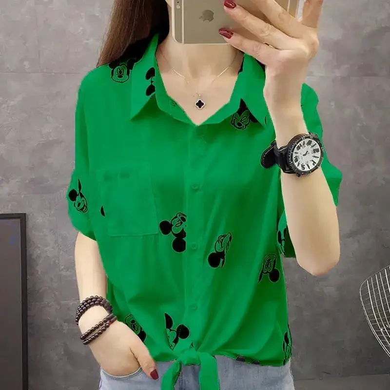Blusa de Polka Dots con Cuello Polo y Lazo - Imagen 9