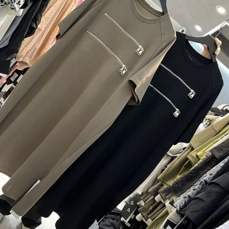 Vestido informal de verano con parche de cremallera y camiseta - Imagen 7