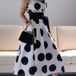 Vestido Elegante de Lunares