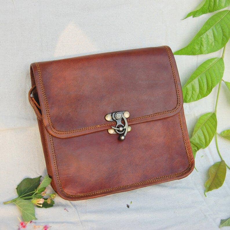 The Feminine Crossbody - Imagen 4