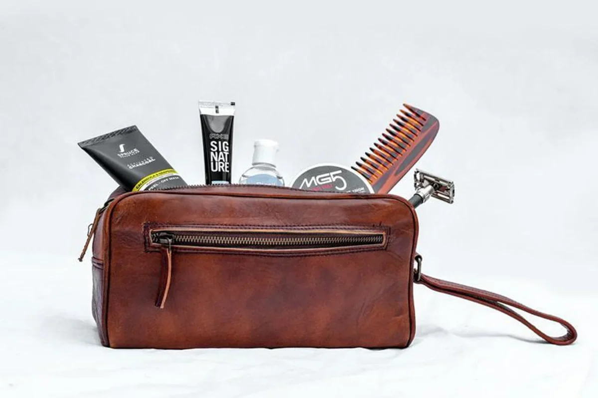 The Single Section Toiletry- Brown - Imagen 5