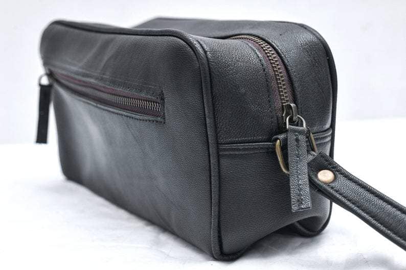 The Single Section Toiletry- Black - Imagen 4