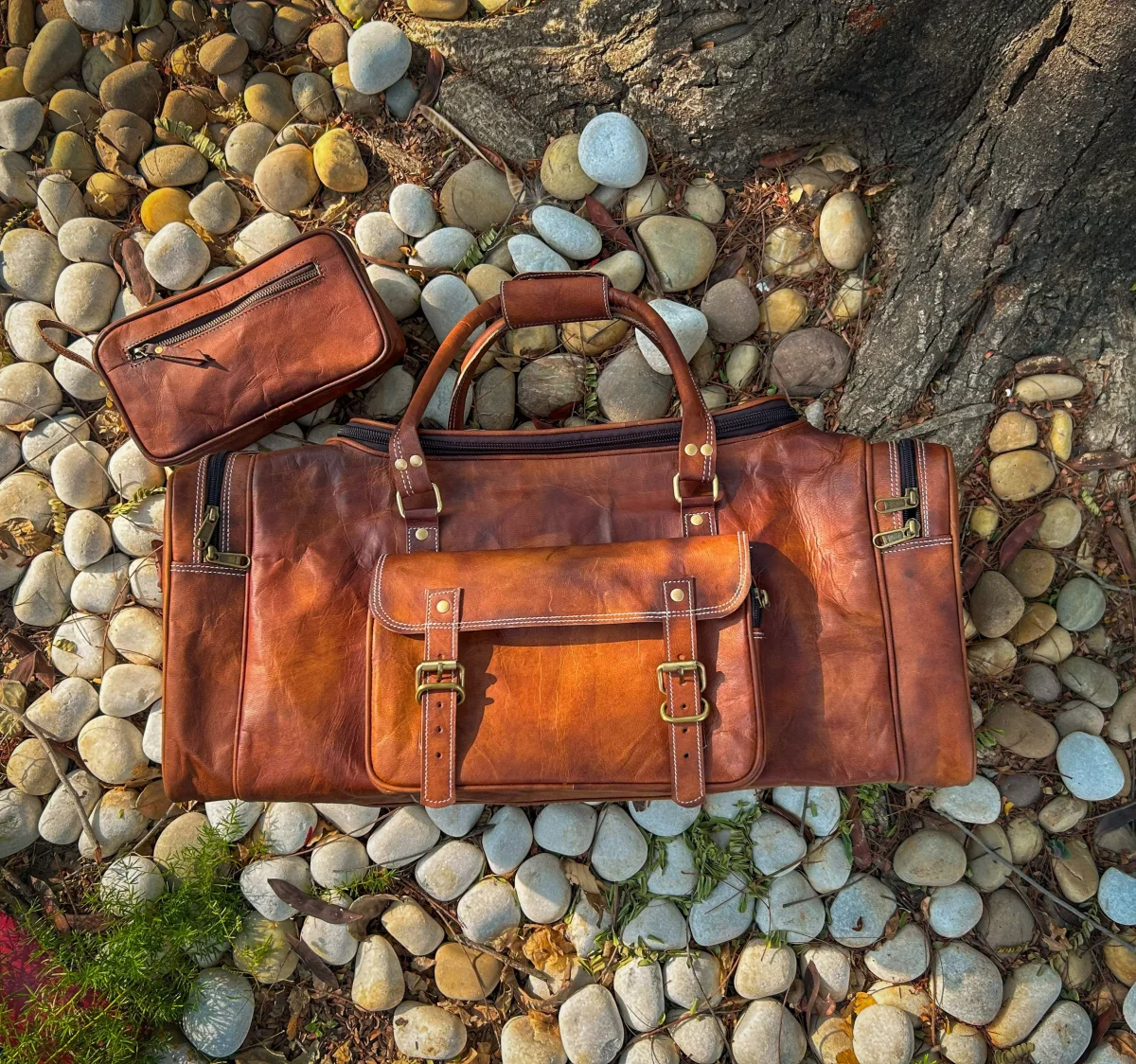 Walker Leather Weekender Bag + Free Toiletry - Imagen 8