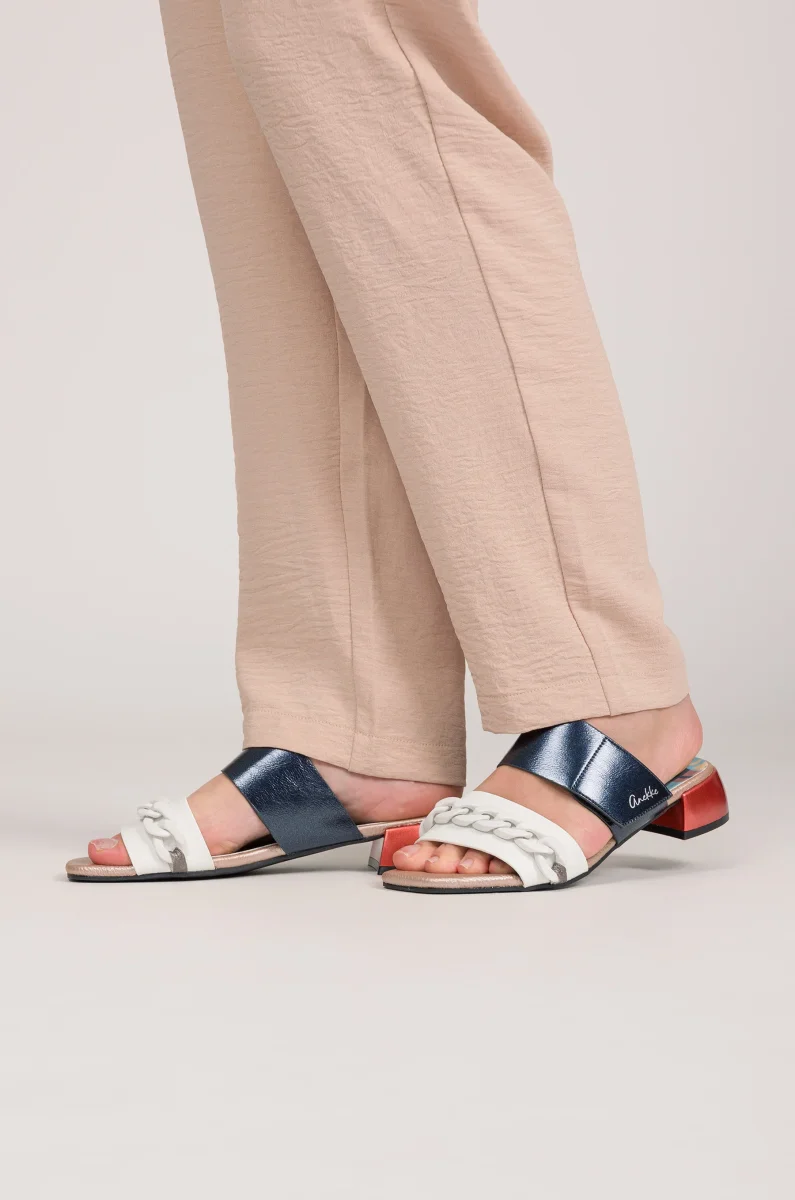 Sandalias con tacón y eslabones Eikon - Imagen 3