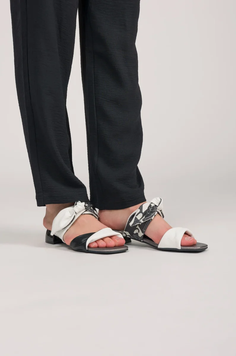 Sandalias con tacón y nudo Bloom - Imagen 3