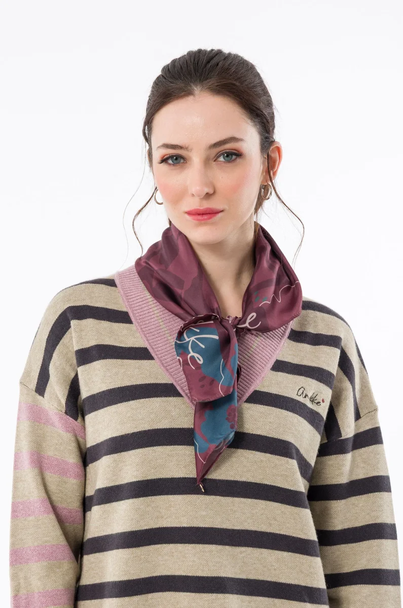 Pañuelo granate estampado Anekke - Imagen 6
