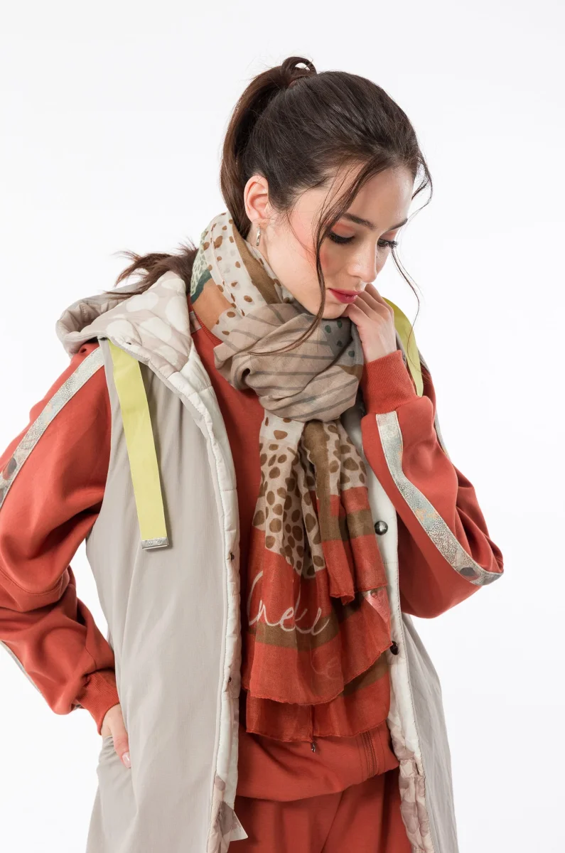 Pañuelo estampado corazón - Imagen 7
